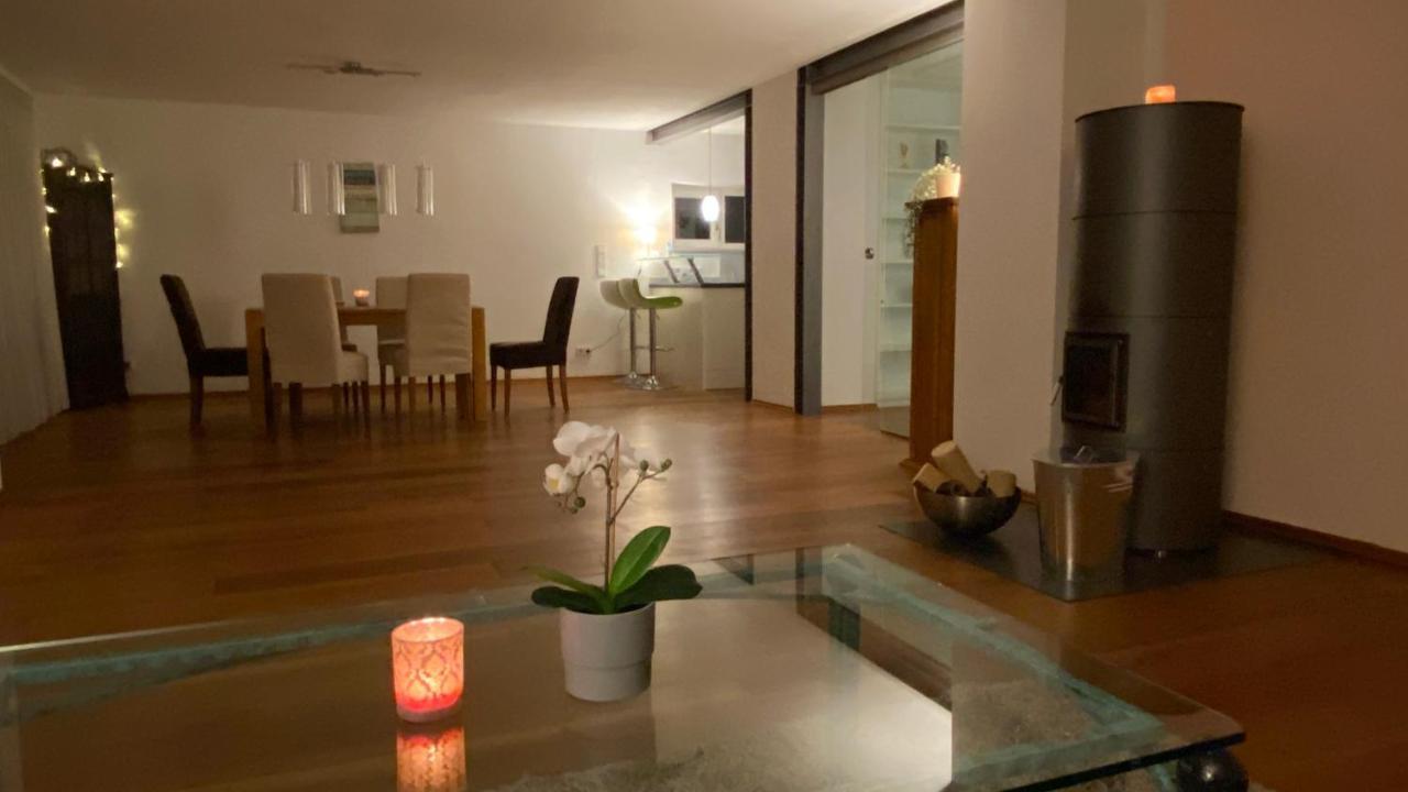 Fewo Luxus Wohnung Im Eigenen Ferienhaus, 120 Qm, Naehe Regensburg Mit Balkon, Terrasse & Garten, Gute Zuganbindung Laaber Exterior foto