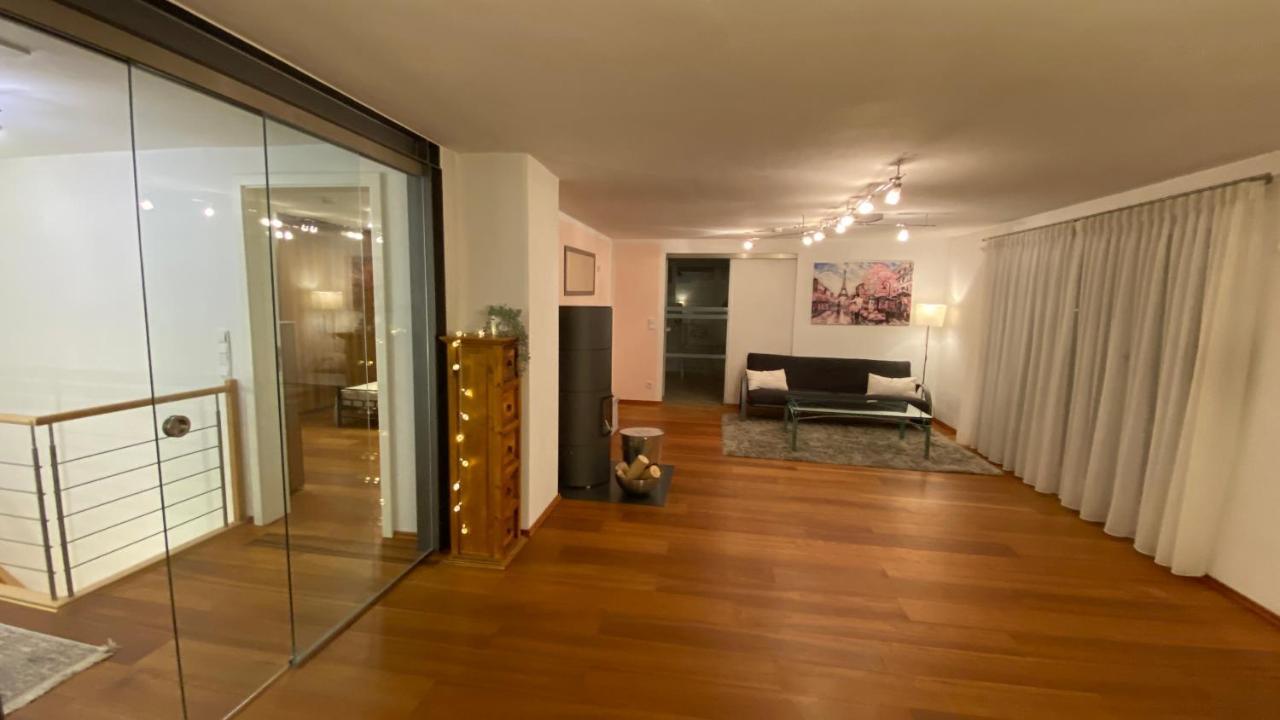 Fewo Luxus Wohnung Im Eigenen Ferienhaus, 120 Qm, Naehe Regensburg Mit Balkon, Terrasse & Garten, Gute Zuganbindung Laaber Exterior foto