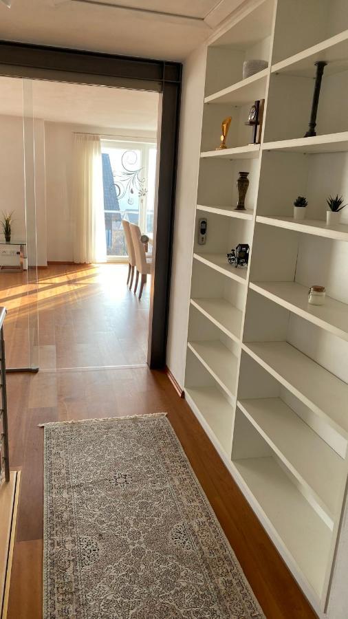 Fewo Luxus Wohnung Im Eigenen Ferienhaus, 120 Qm, Naehe Regensburg Mit Balkon, Terrasse & Garten, Gute Zuganbindung Laaber Exterior foto